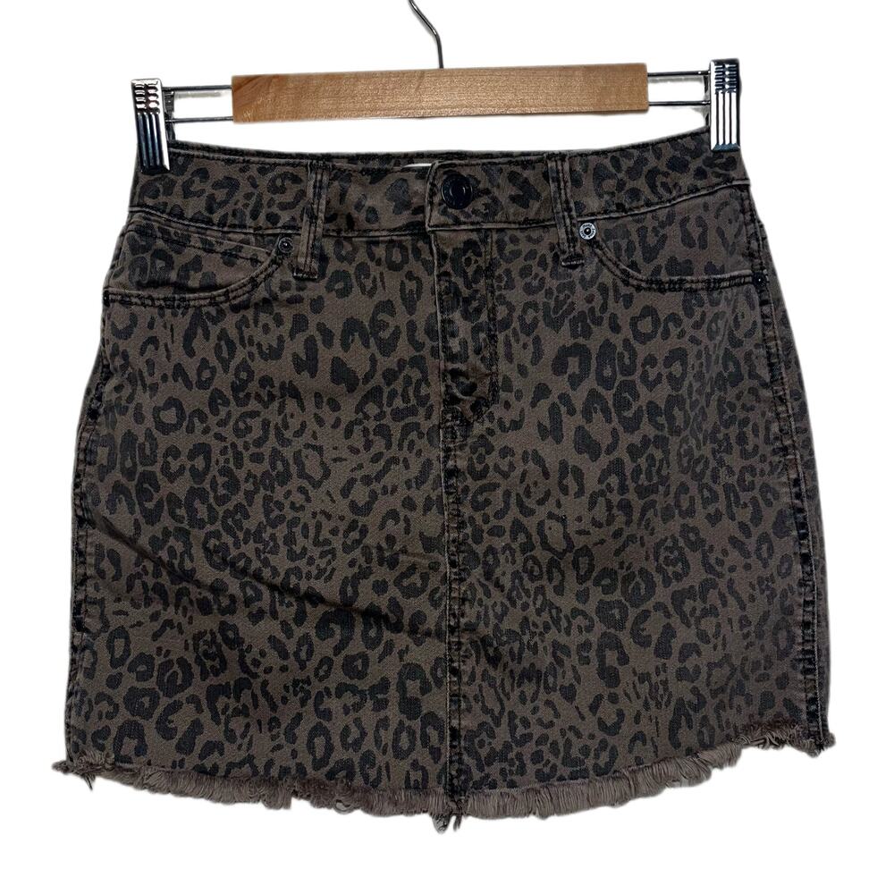 MUDD Mini Skirt size 3 Stretch Denim Cut Off Leopard Print Brown Tan Y2K 2000's